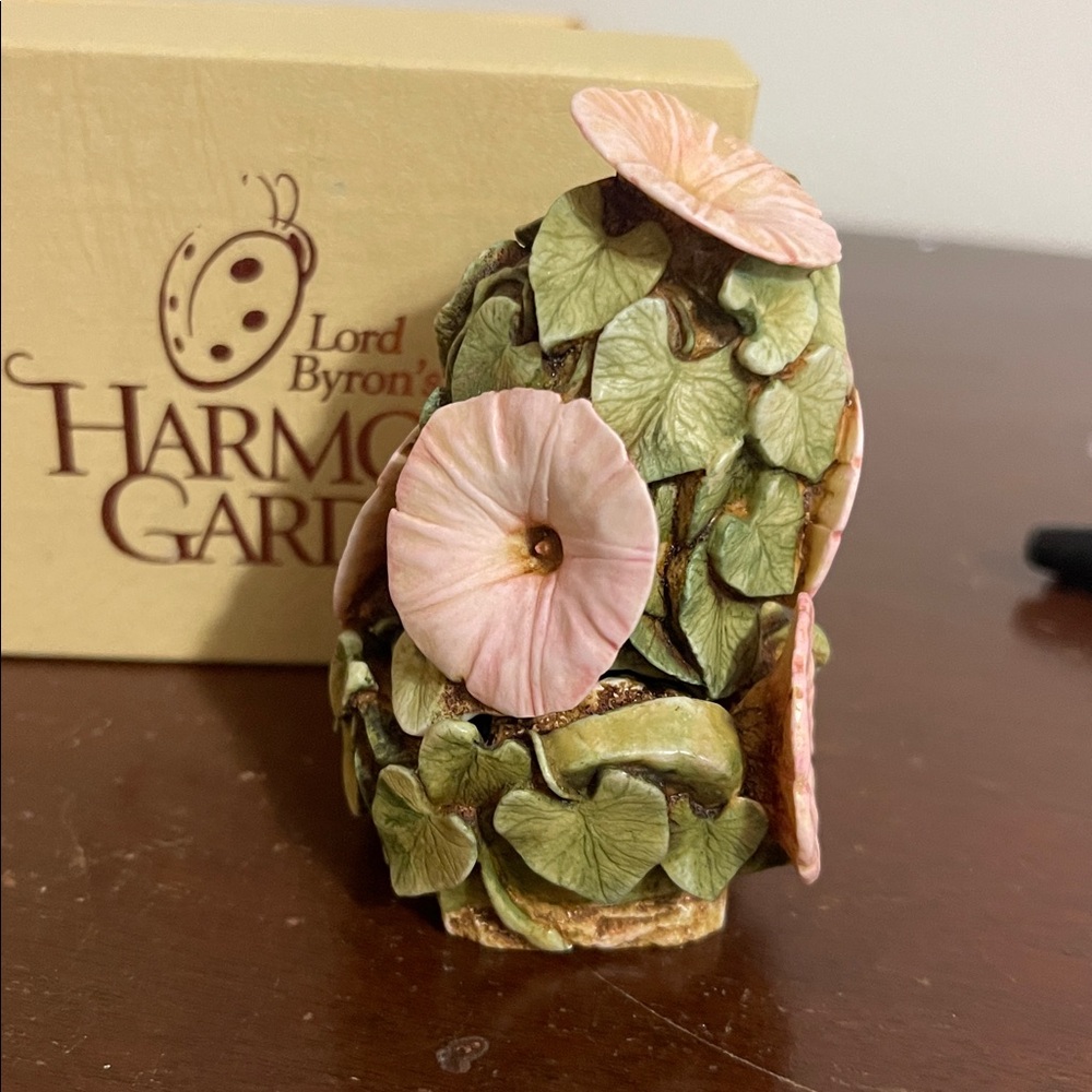 Harmony Kingdom “morning glory” Figurine Box